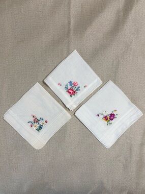Vintage Hand Embroidered Fine Cotton Floral Handkerchief Trio Ladies